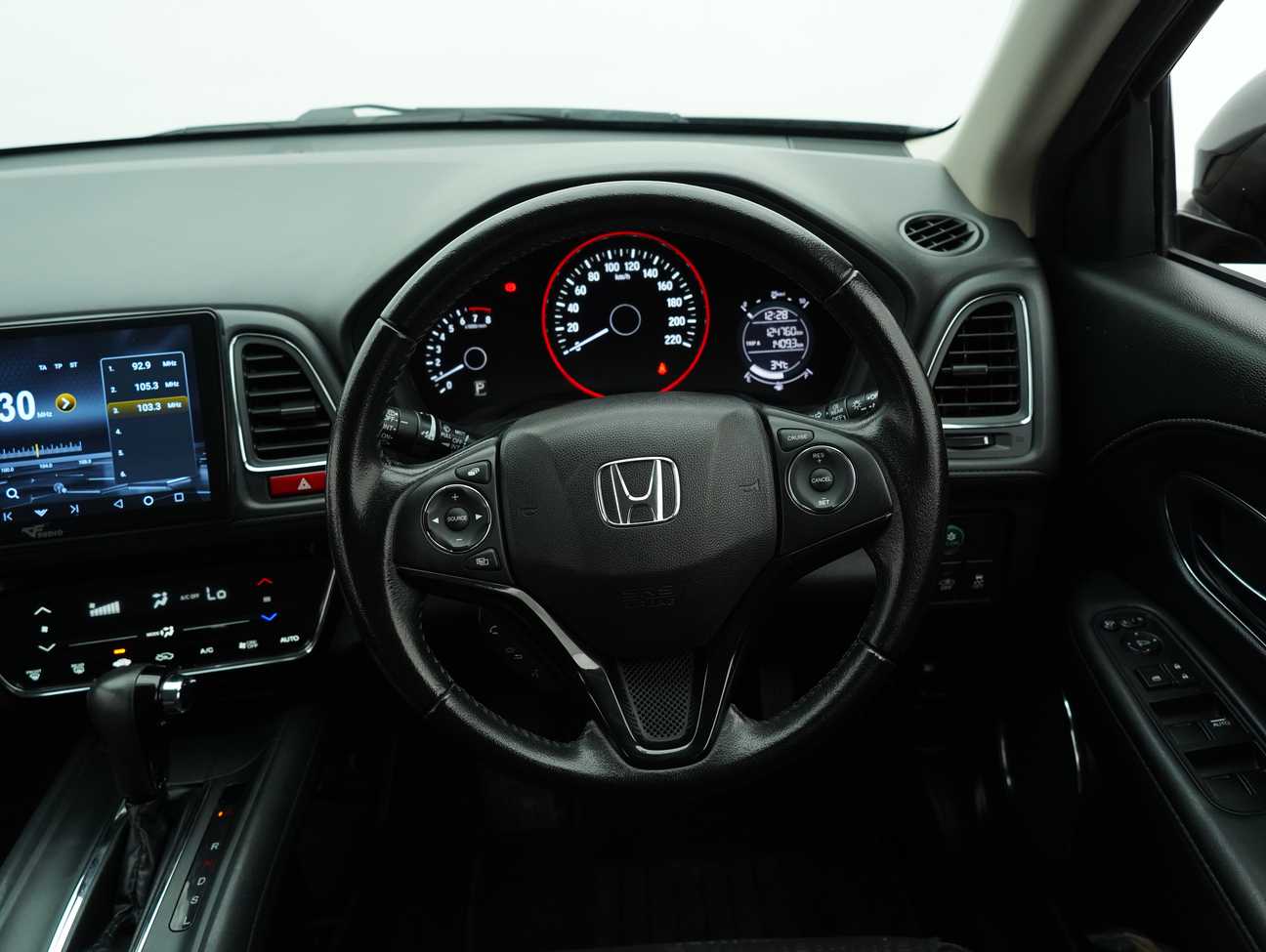 used 2015 Honda HR-V V 1.8