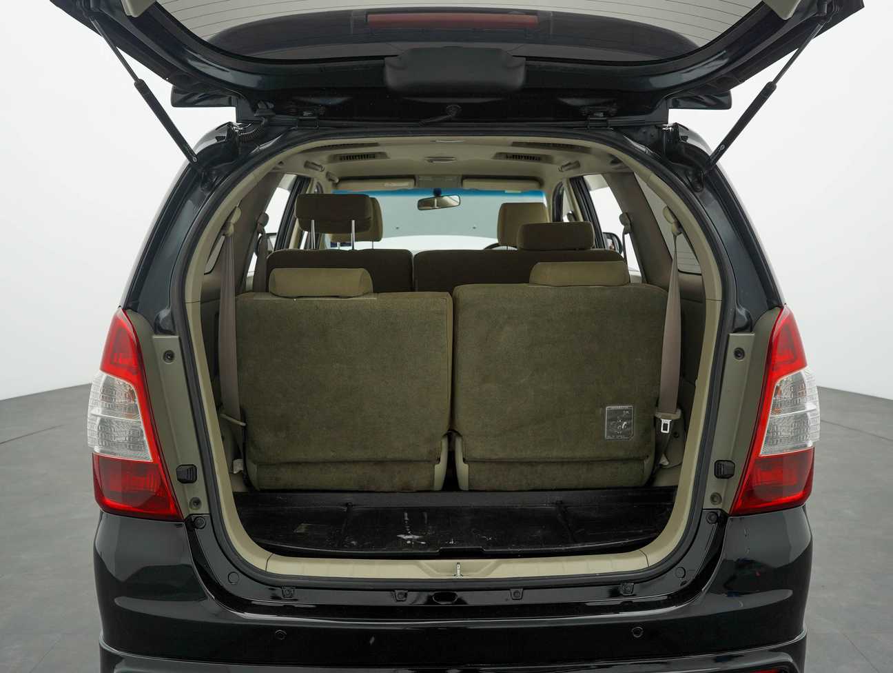 used 2014 Toyota INNOVA G 2.0