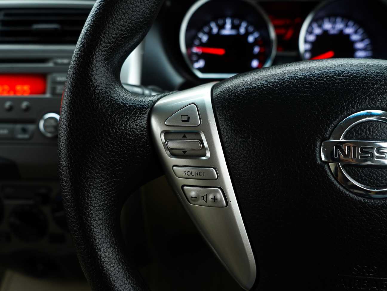 terpakai 2015 Nissan Grand Livina Comfort 1.6
