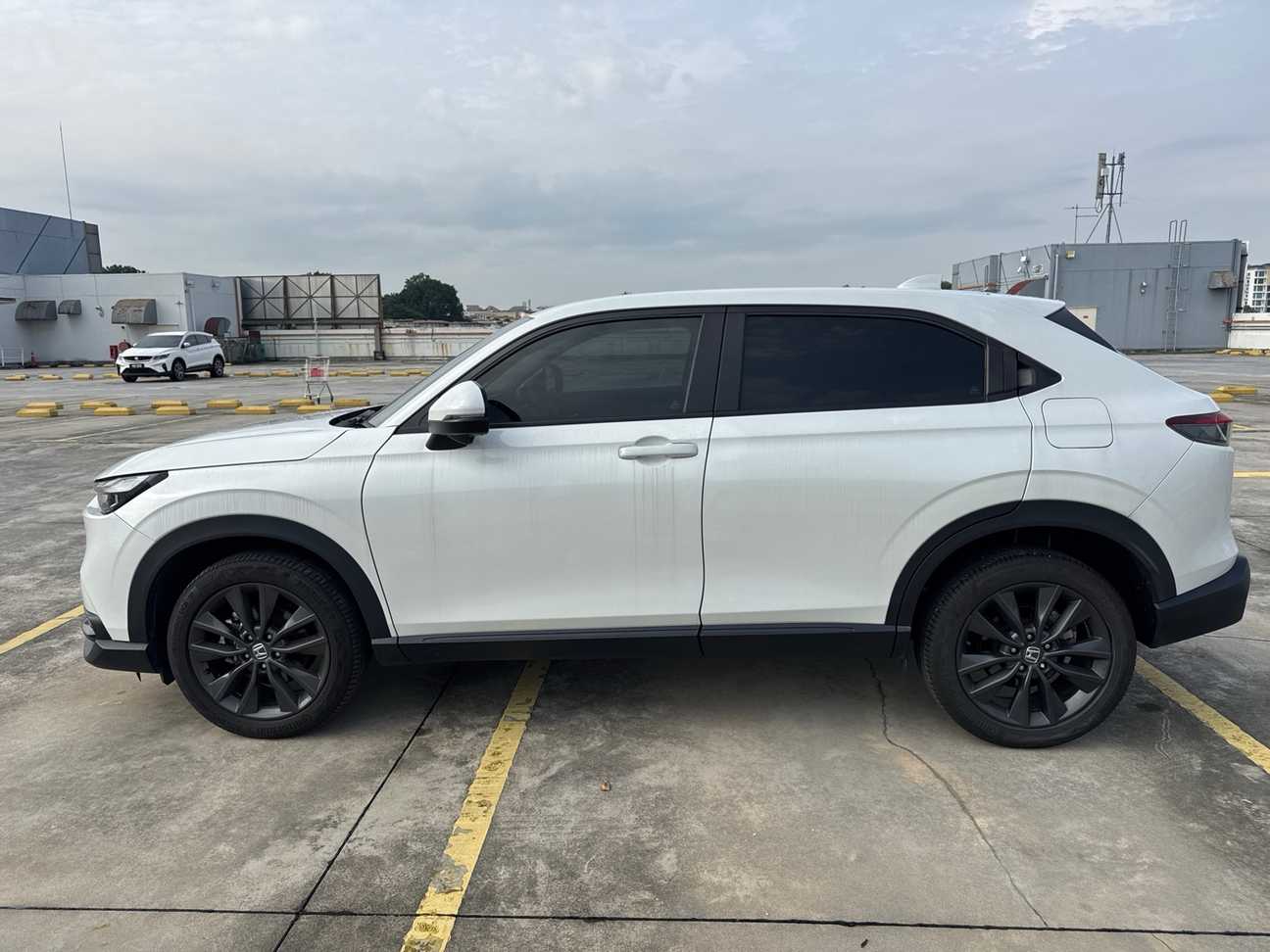 used 2023 Honda HR-V V 1.5