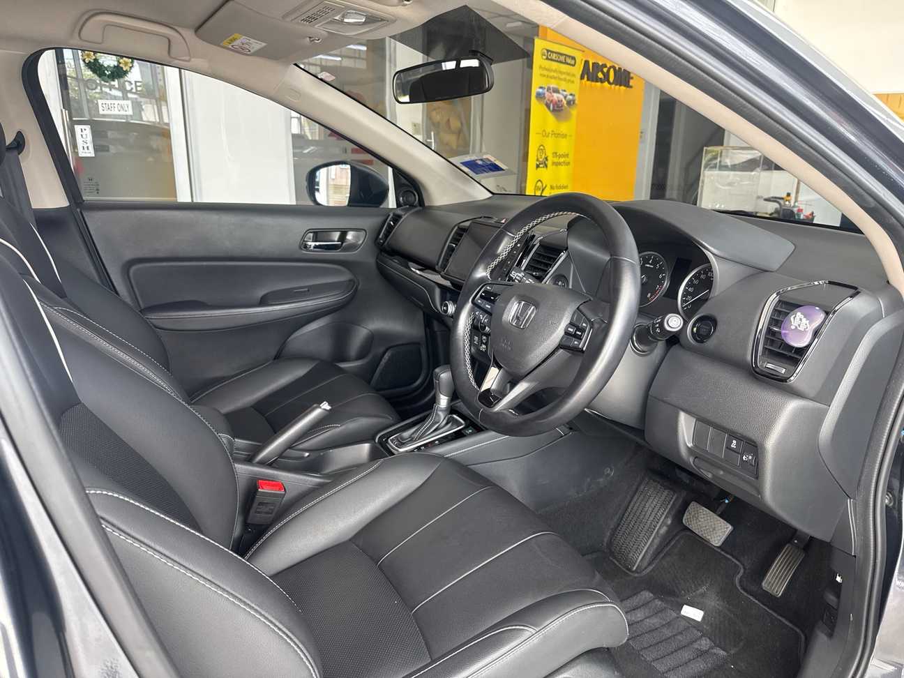 terpakai 2023 Honda City V i-VTEC 1.5