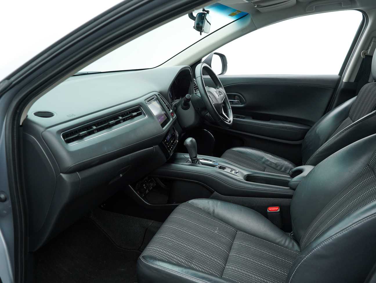 used 2017 Honda HR-V V 1.8