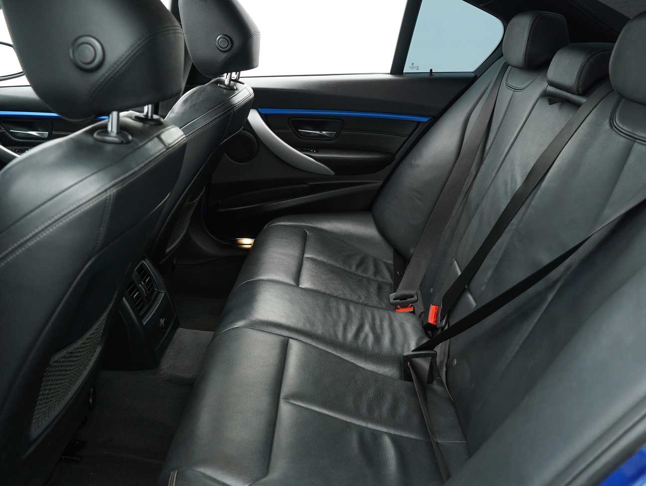 terpakai 2017 BMW 3 30E M SPORT 2.0