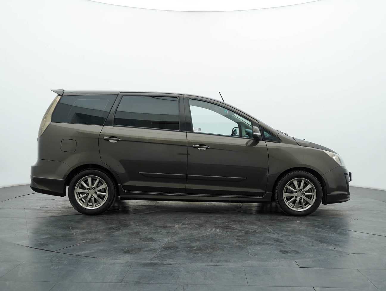 terpakai 2015 Proton Exora Premium 1.6