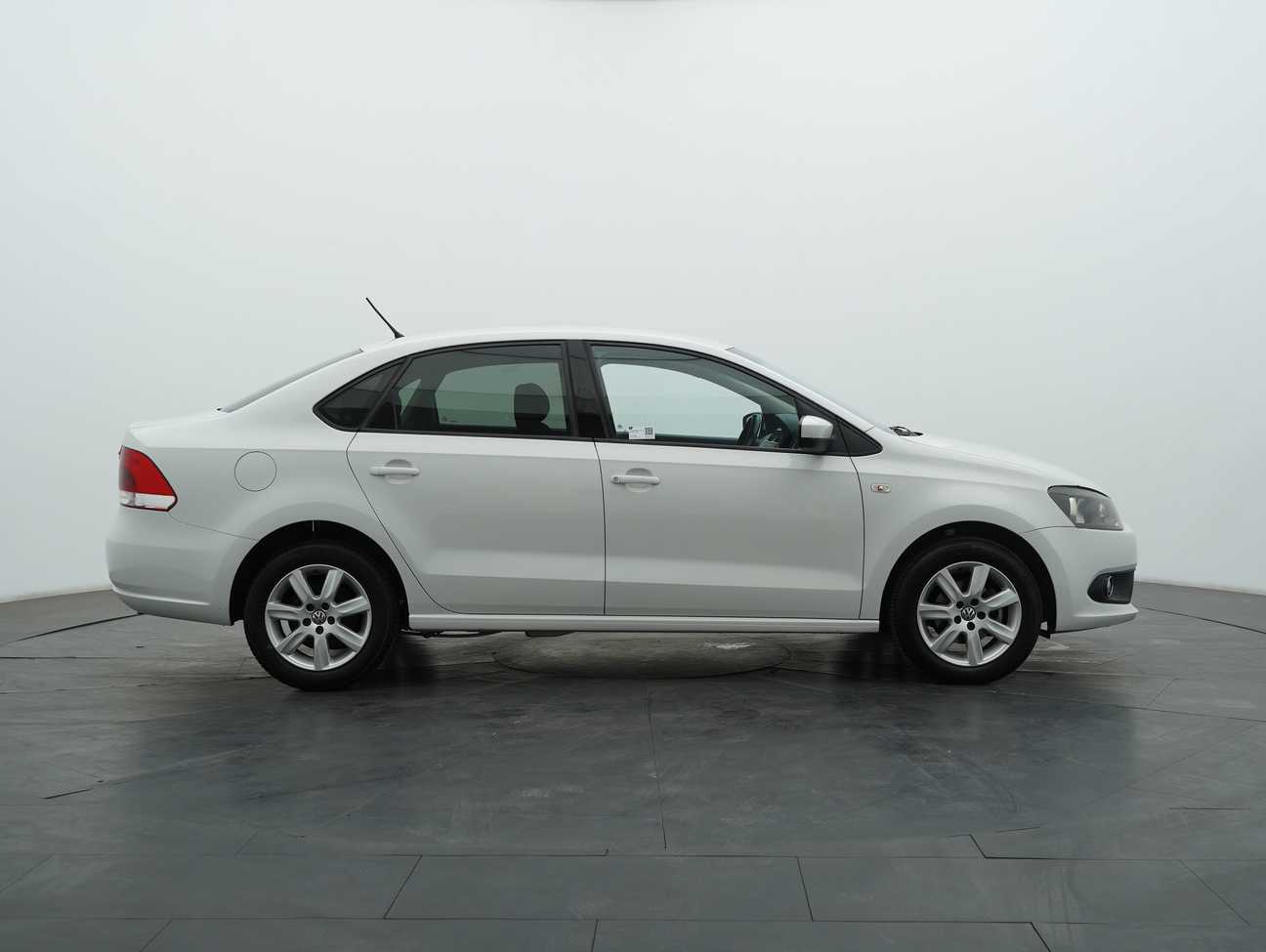 used 2016 Volkswagen Polo  1.6