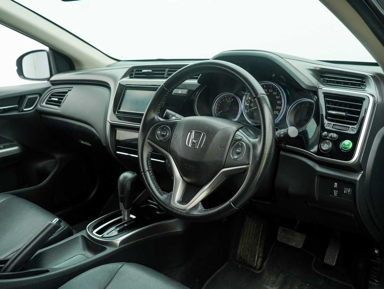 used 2018 Honda City V 1.5