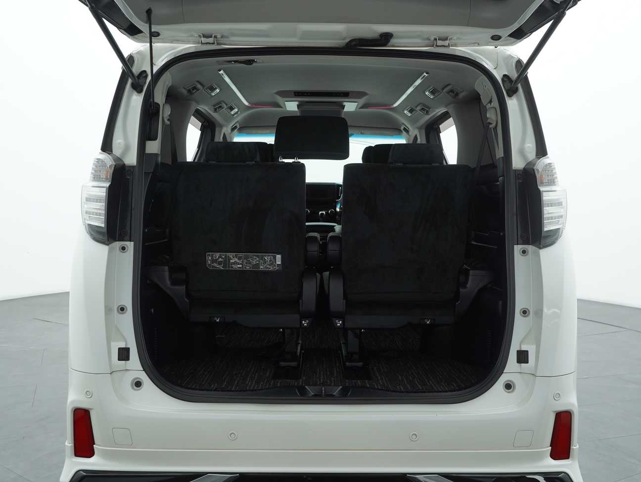 used 2016 Toyota Vellfire ZG 2.5