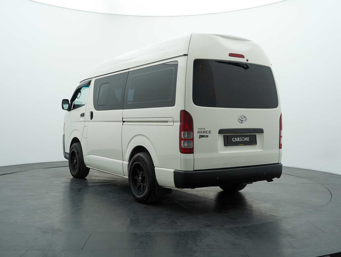 used 2015 Toyota Hiace Window Van 2.7