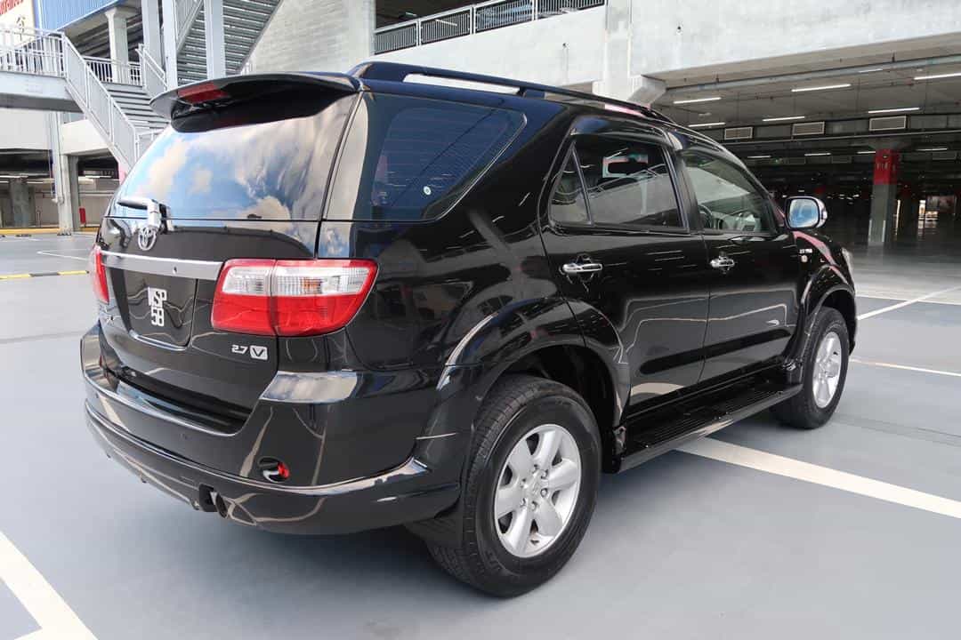 used 2009 Toyota FORTUNER V 2.7