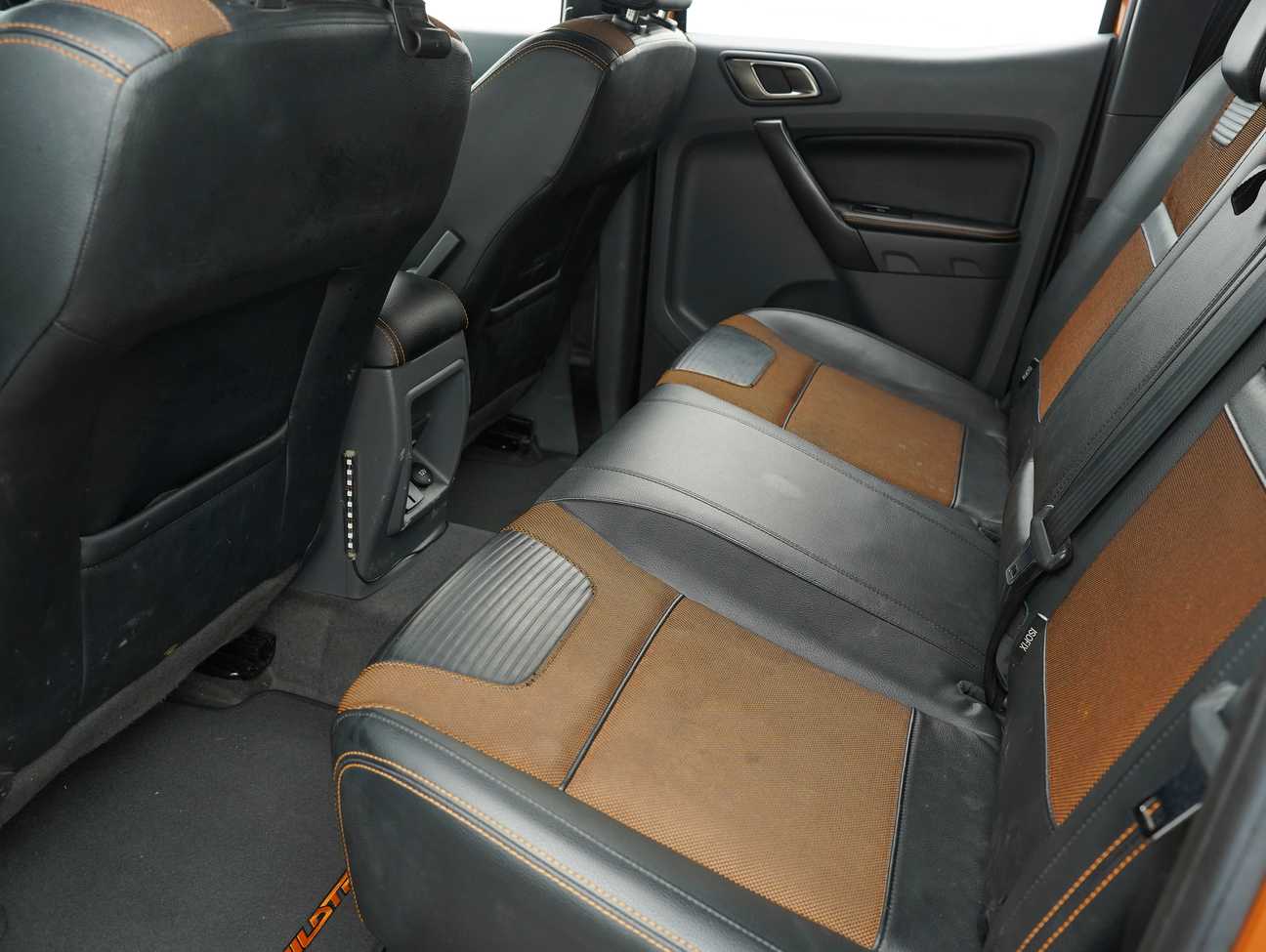 terpakai 2016 Ford Ranger Wildtrak High Rider Dual Cab 3.2