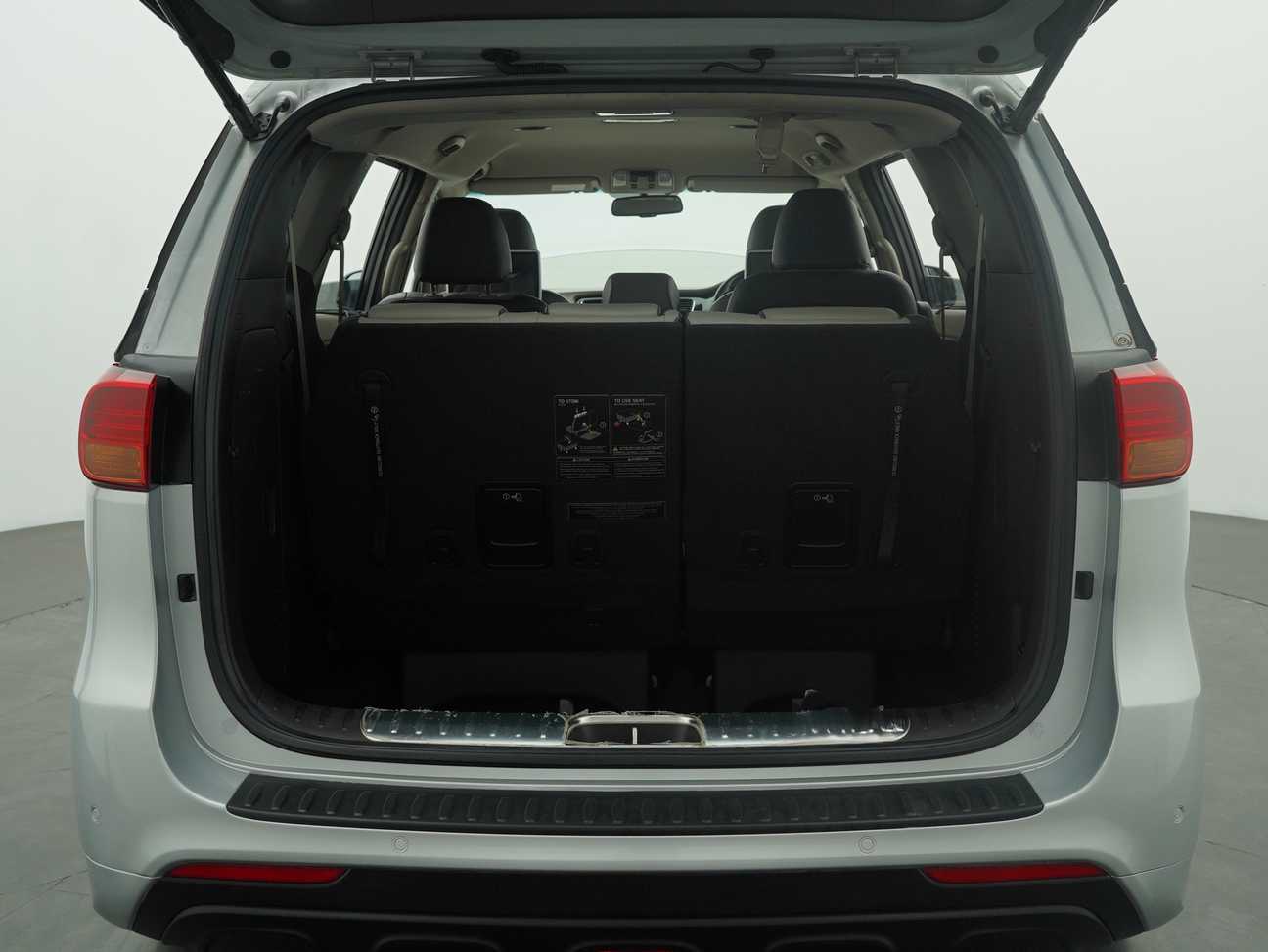 used 2018 Kia Carnival  2.2