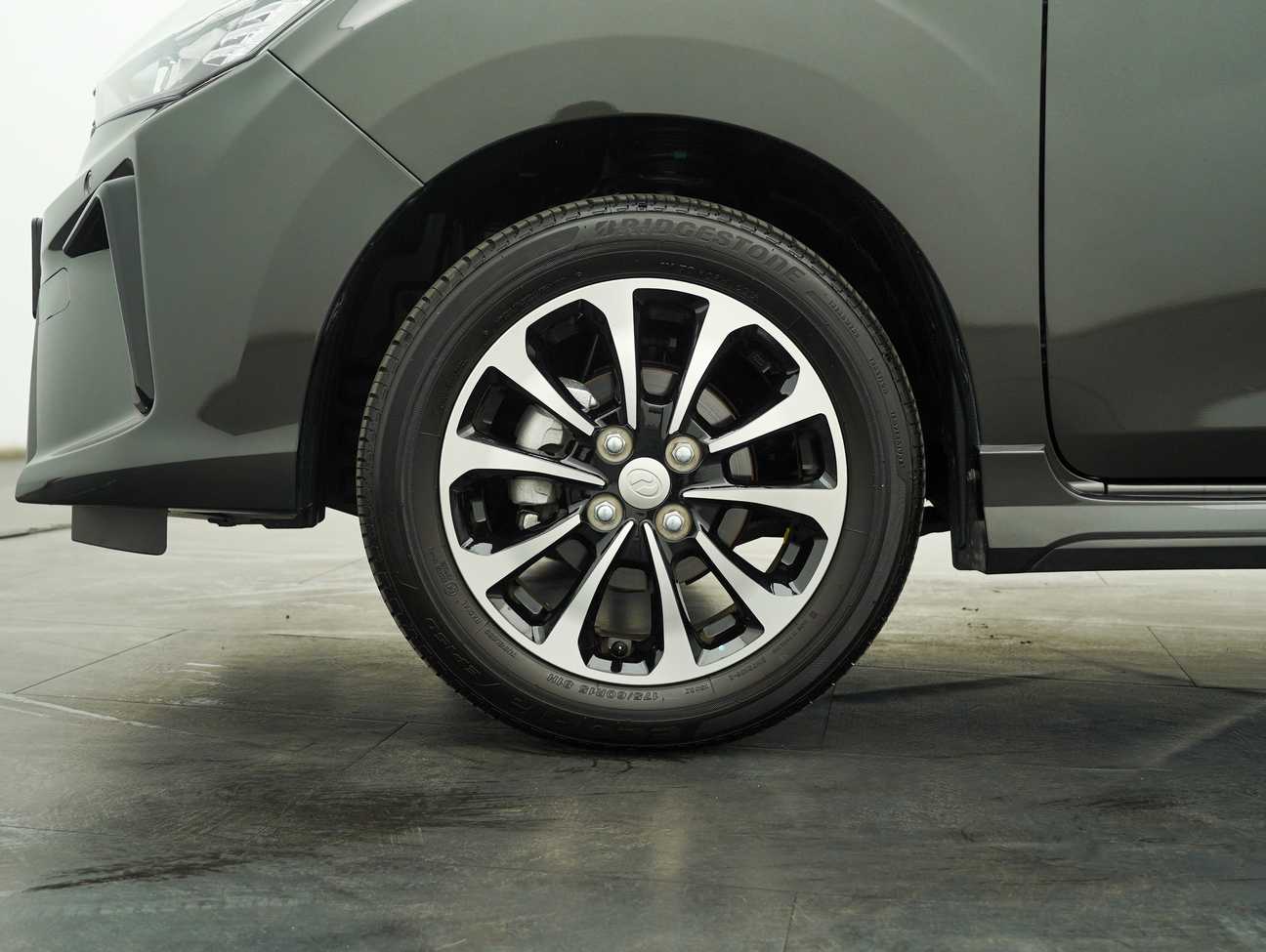 terpakai 2023 Perodua Bezza Advance 1.3