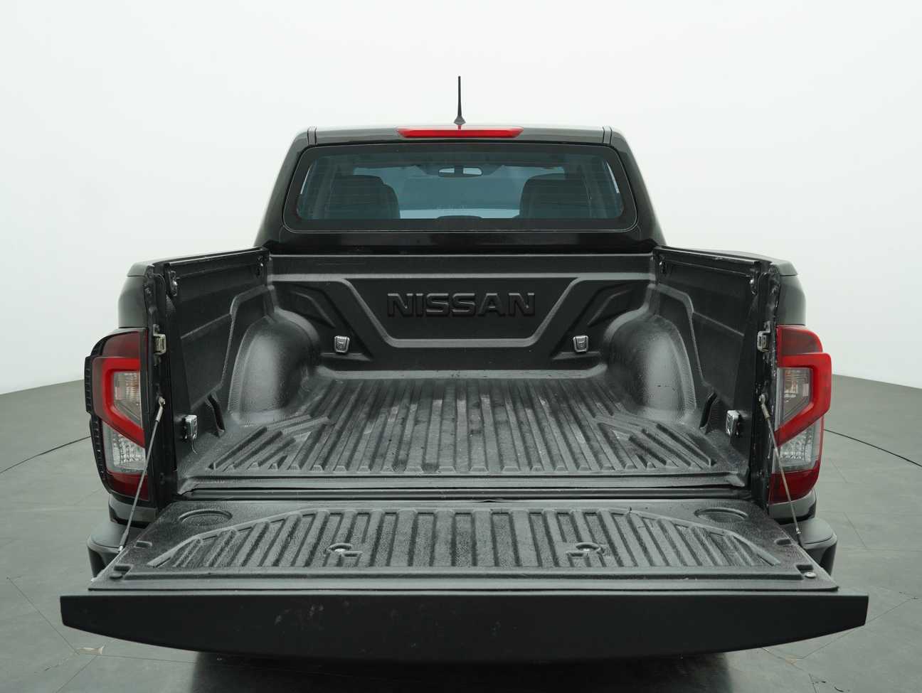 used 2022 Nissan Navara V Dual Cab 2.5