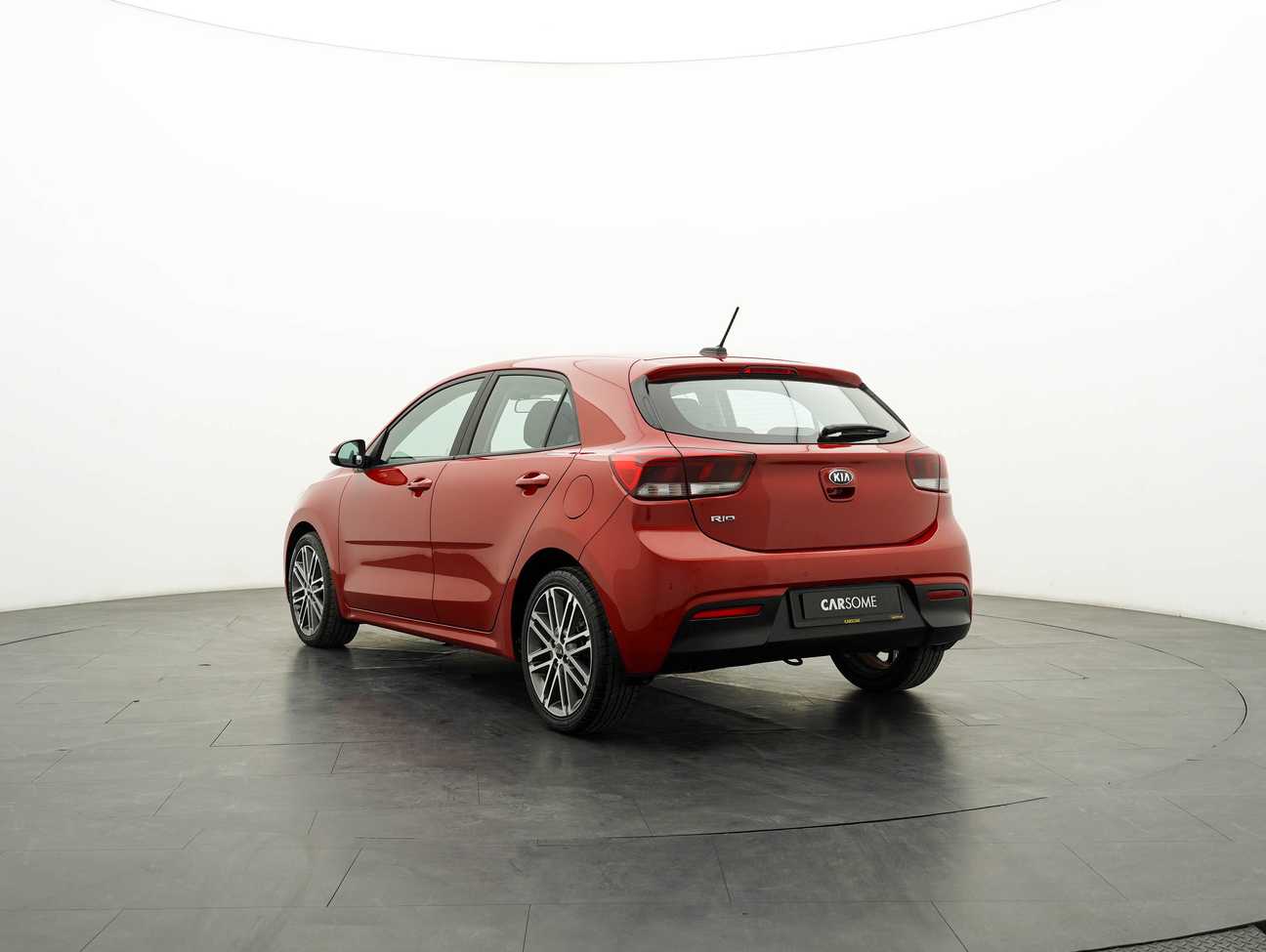 terpakai 2018 Kia Rio EX 1.4