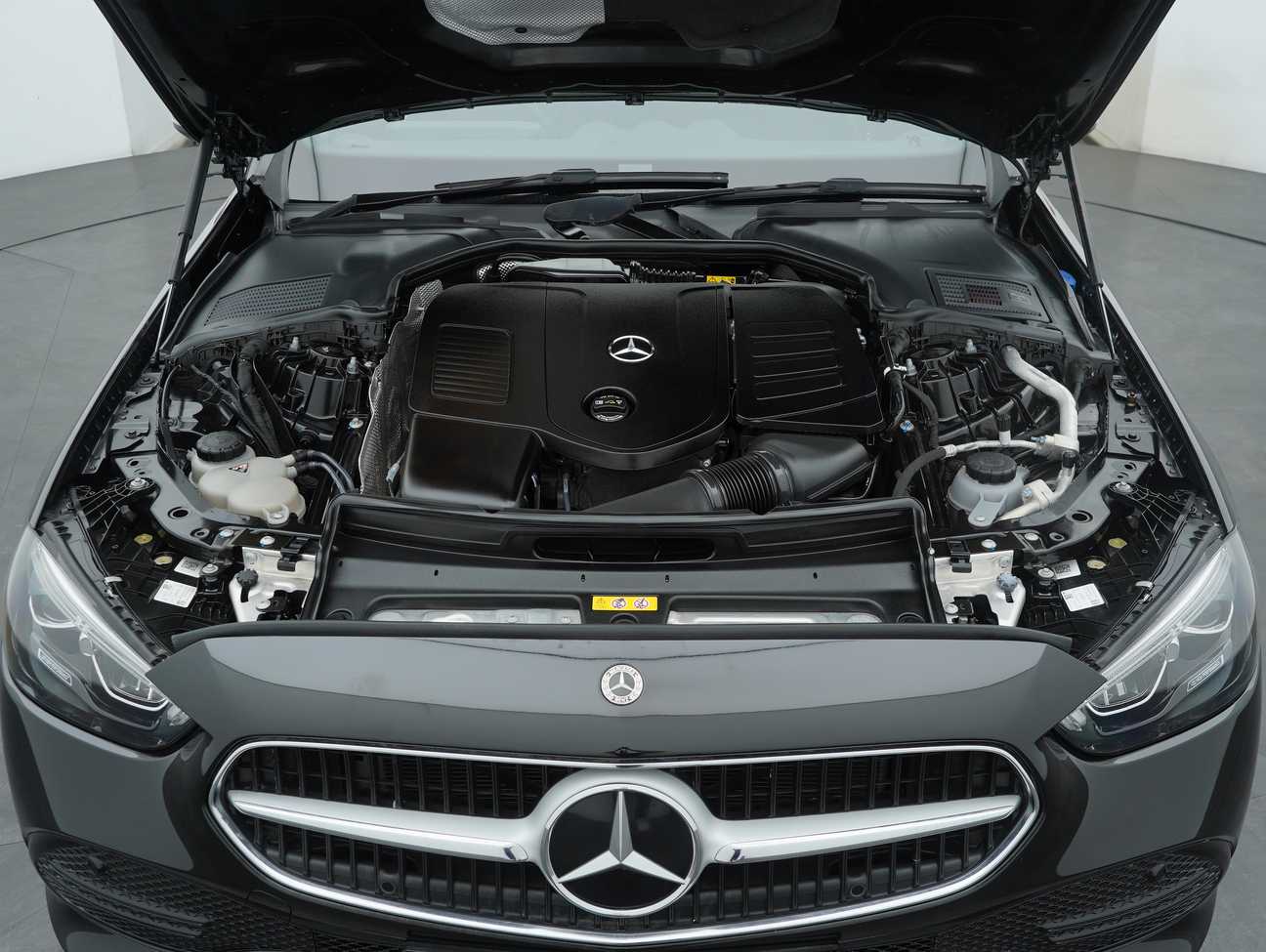 used 2022 Mercedes-Benz C200 Avantgarde 1.5