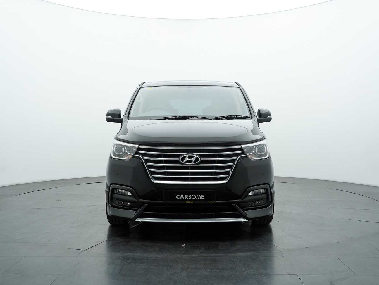 used 2021 Hyundai Grand Starex Executive Plus 2.5