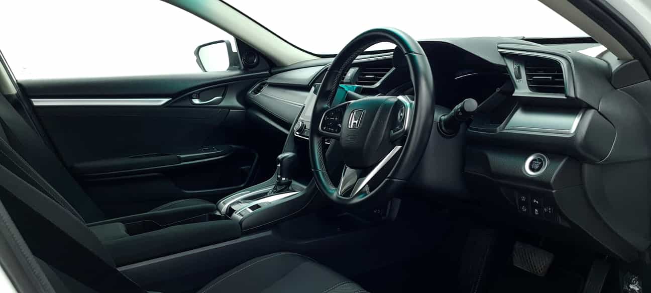 terpakai 2017 Honda CIVIC I-VTEC 1.8