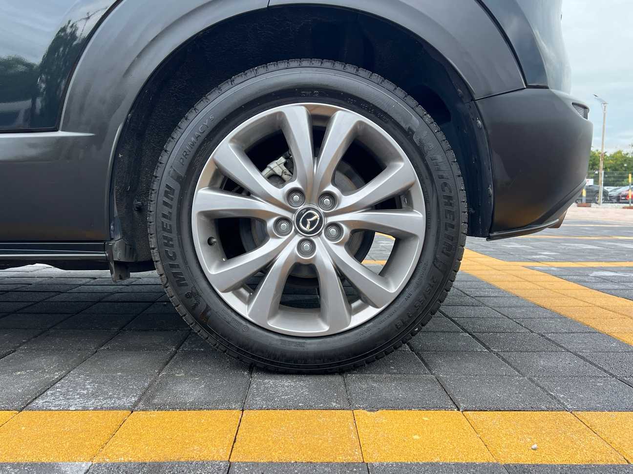 terpakai 2023 Mazda CX-30 SKYACTIV-G High Plus 2.0