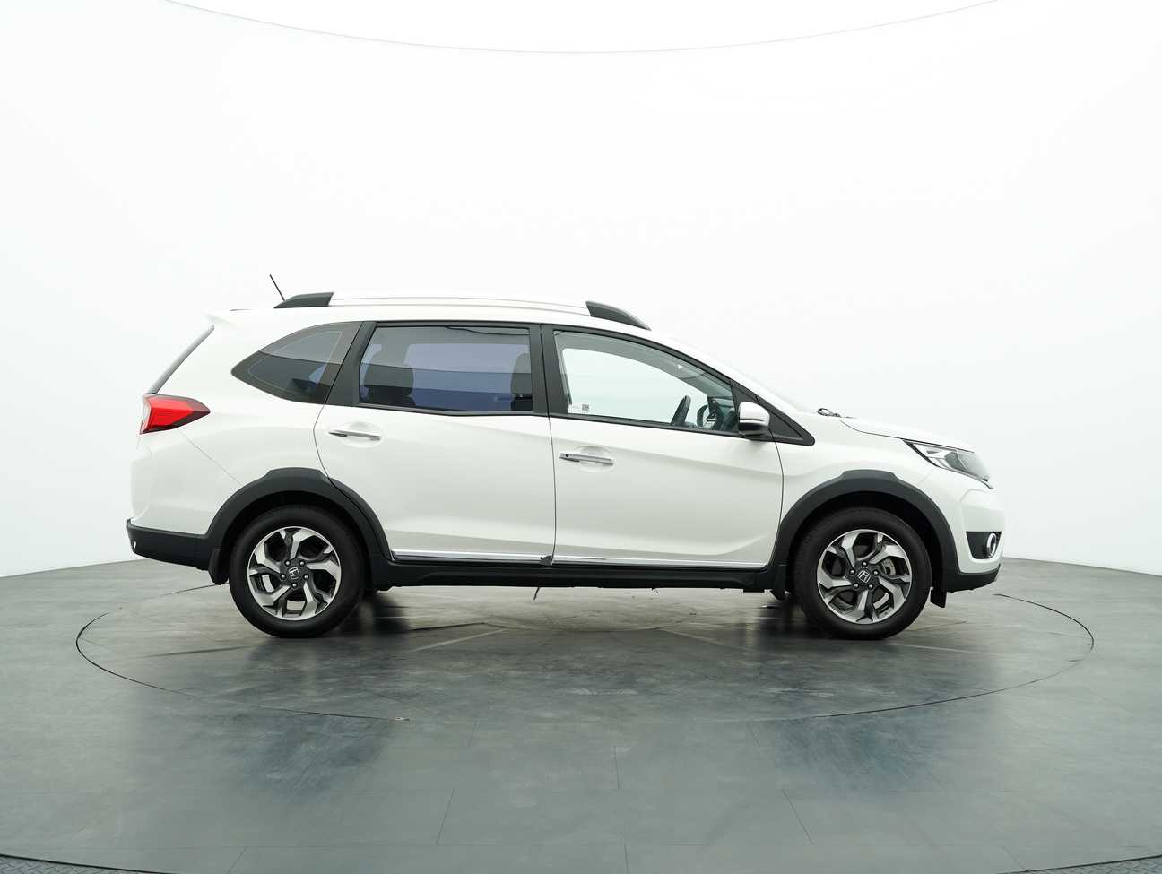 used 2018 Honda BR-V V 1.5