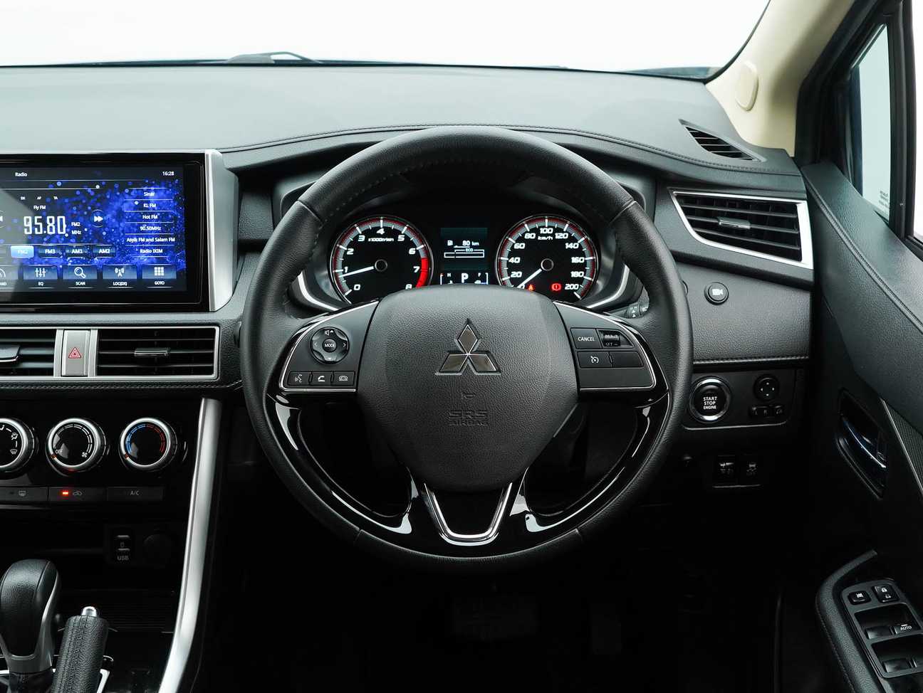 terpakai 2022 Mitsubishi Xpander  1.5