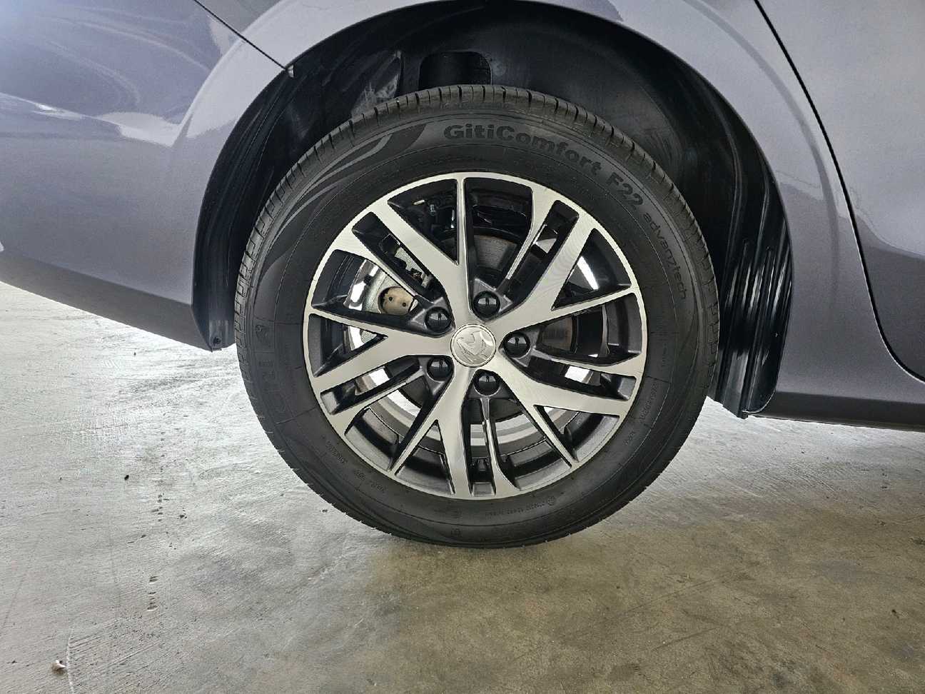 used 2025 Proton S70 Premium 1.5
