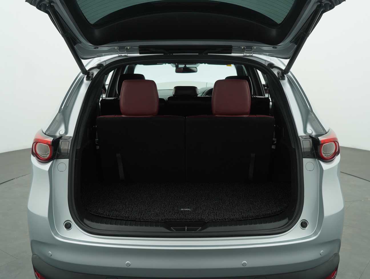 terpakai 2020 Mazda CX-8 SKYACTIV-G Mid 2.5