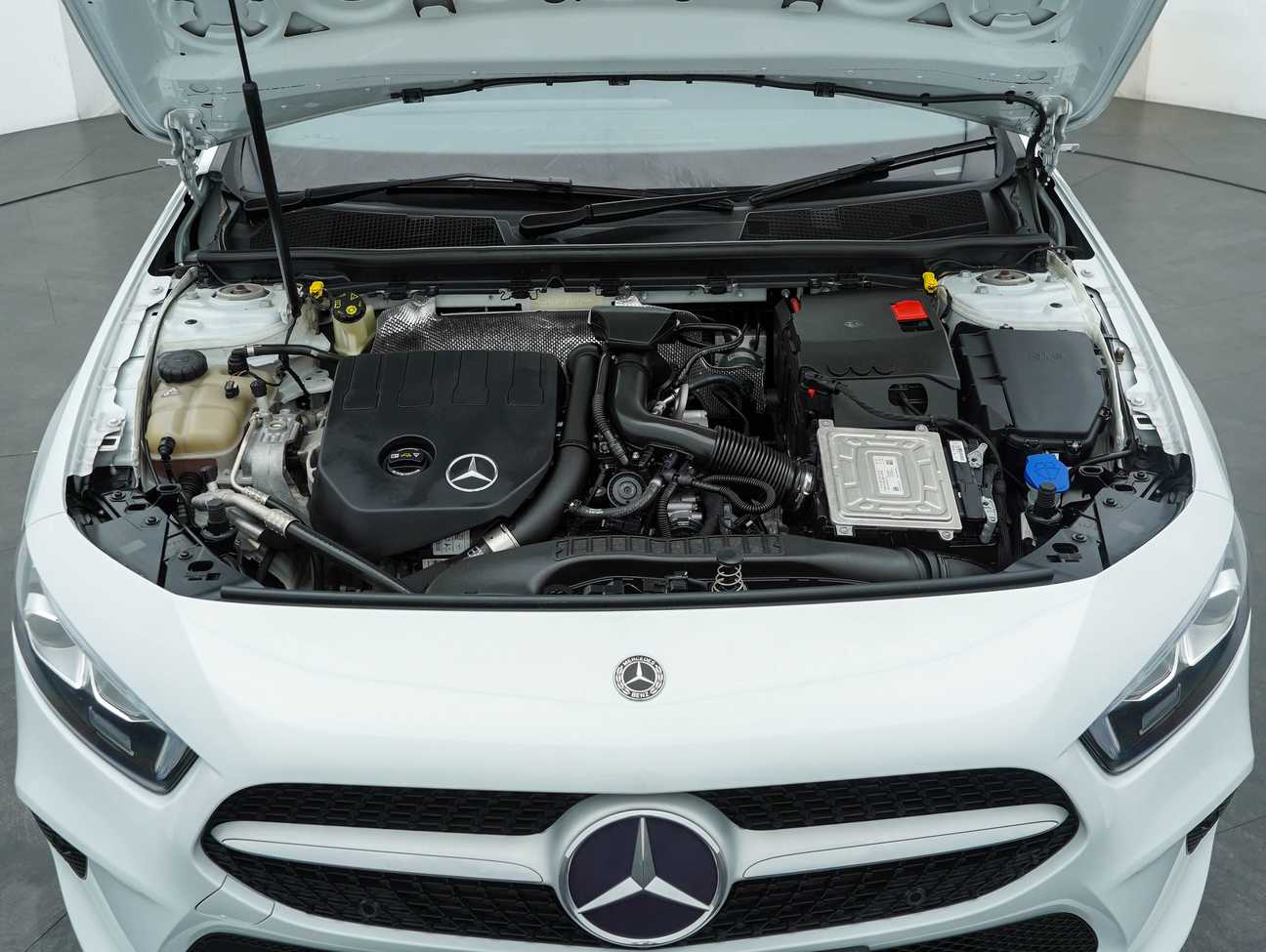 terpakai 2019 Mercedes-Benz A200 Progressive Line 1.3