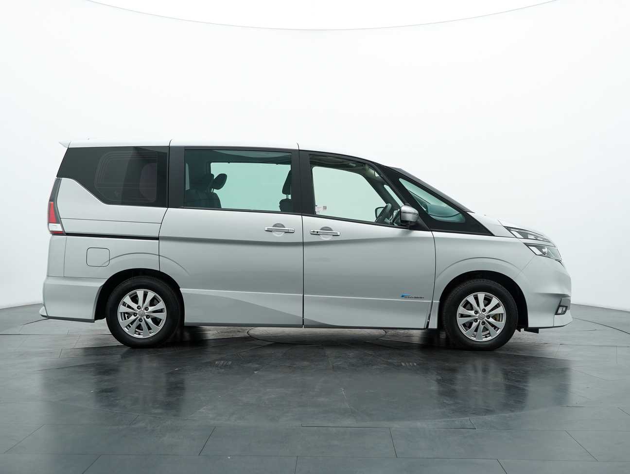 terpakai 2019 Nissan Serena S-Hybrid High-Way Star 2.0