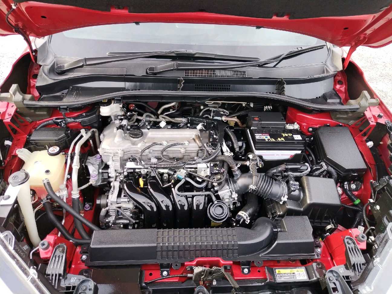 terpakai 2023 Toyota Corolla Cross V 1.8