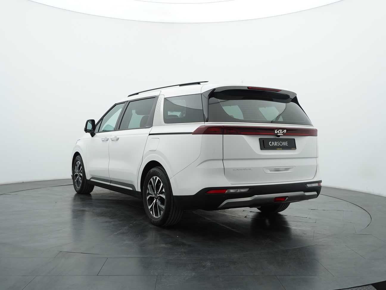 used 2022 Kia Carnival  2.2