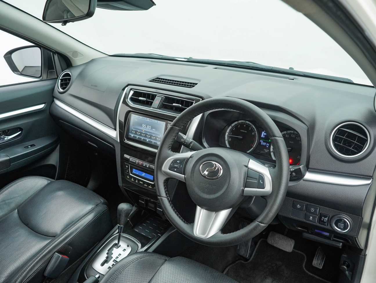 terpakai 2020 Perodua Aruz AV 1.5