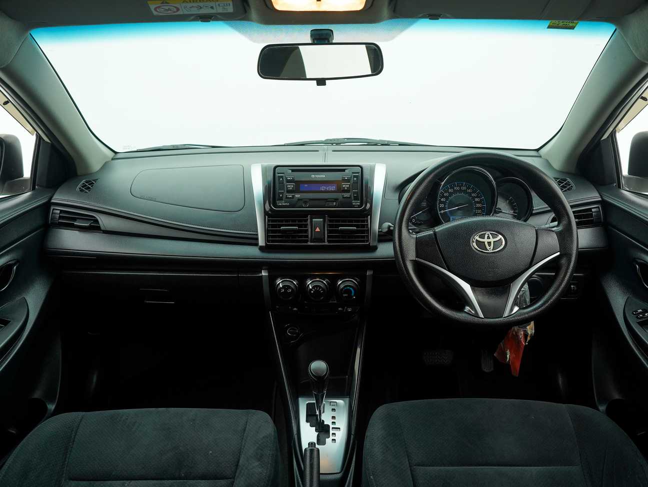 terpakai 2013 Toyota Vios J 1.5