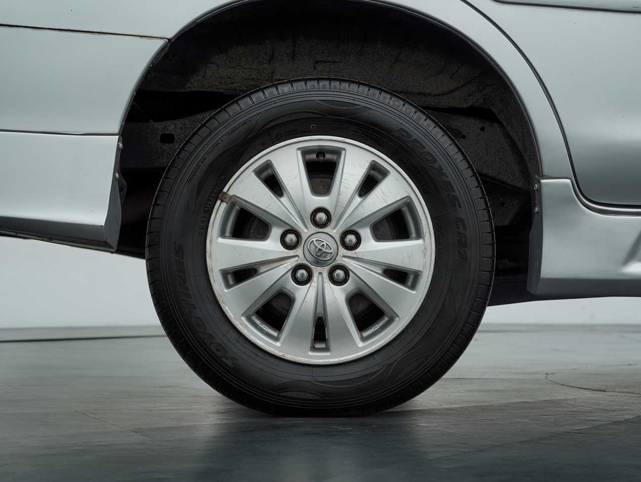 terpakai 2010 Toyota Innova G 2.0