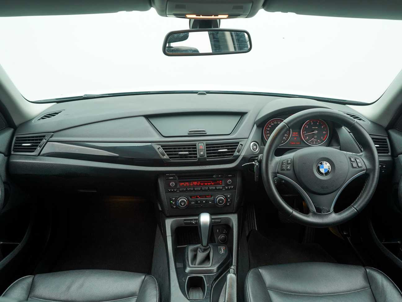 terpakai 2011 BMW X1 sDrive18i 2.0