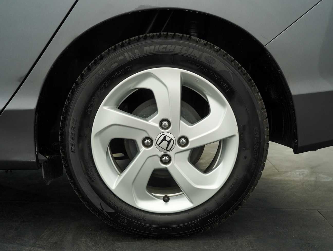 terpakai 2015 Honda City E 1.5