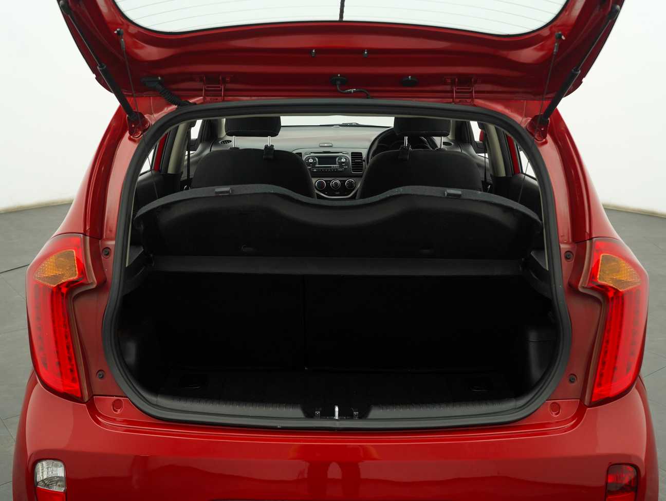 terpakai 2015 Kia Picanto  1.2