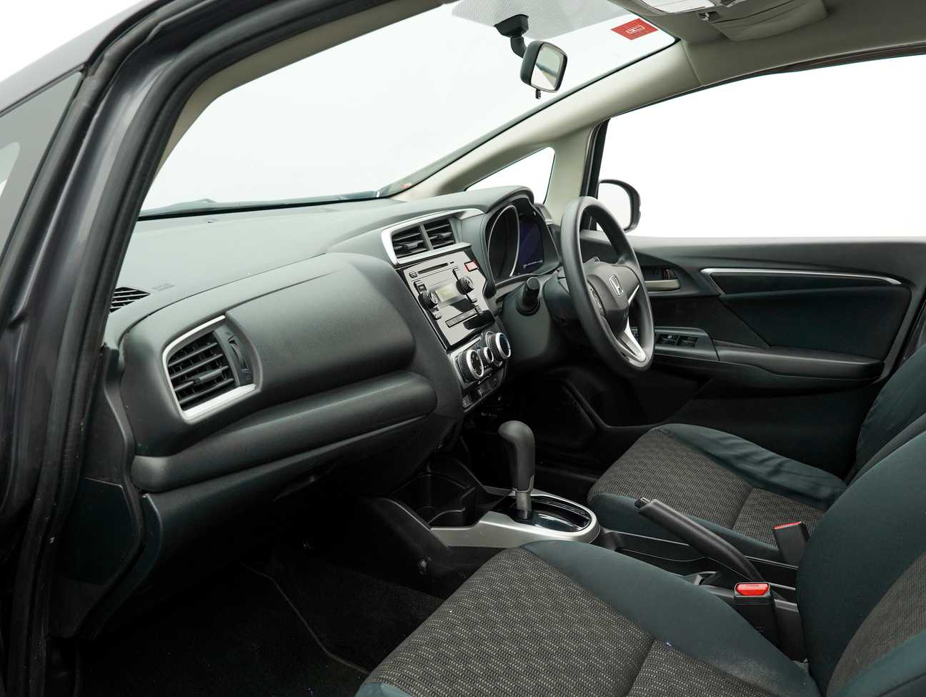 used 2014 Honda Jazz E 1.5