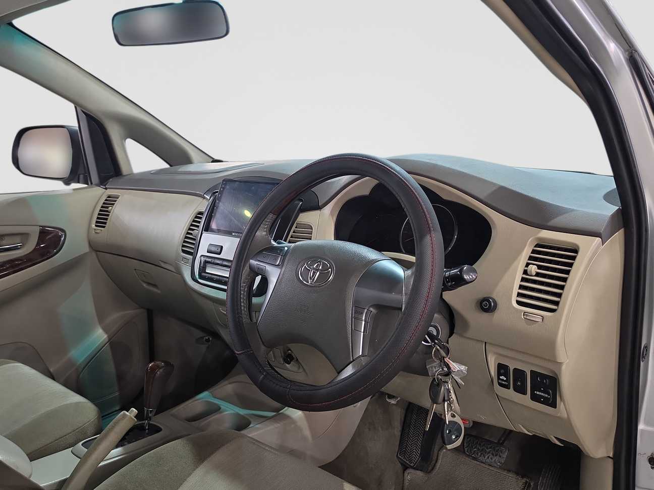 used 2014 Toyota Innova G 2.0