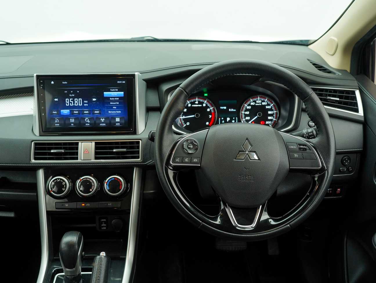 terpakai 2021 Mitsubishi Xpander  1.5