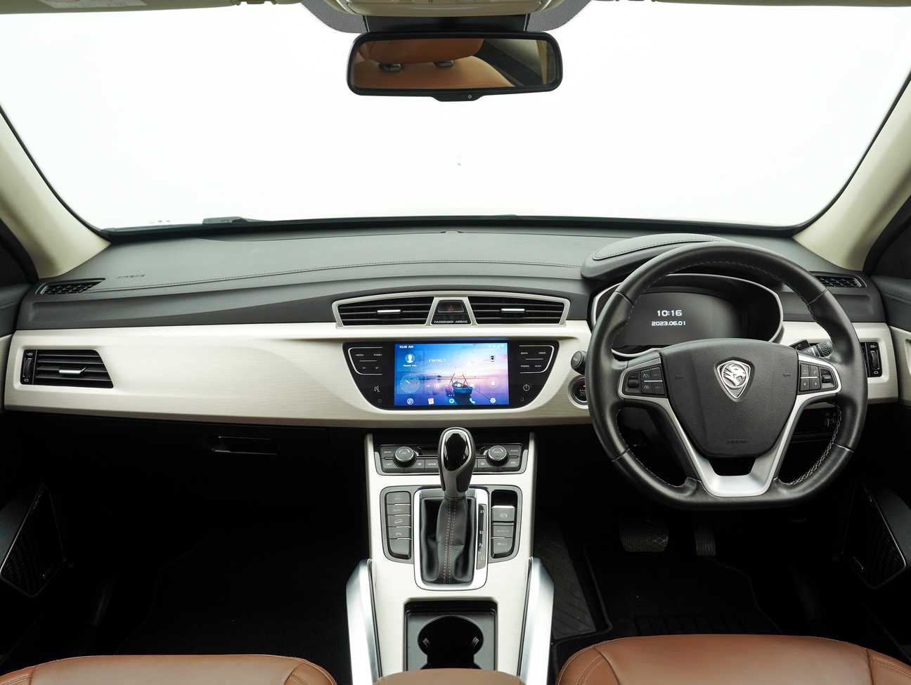 used 2019 Proton X70 Premium 1.8