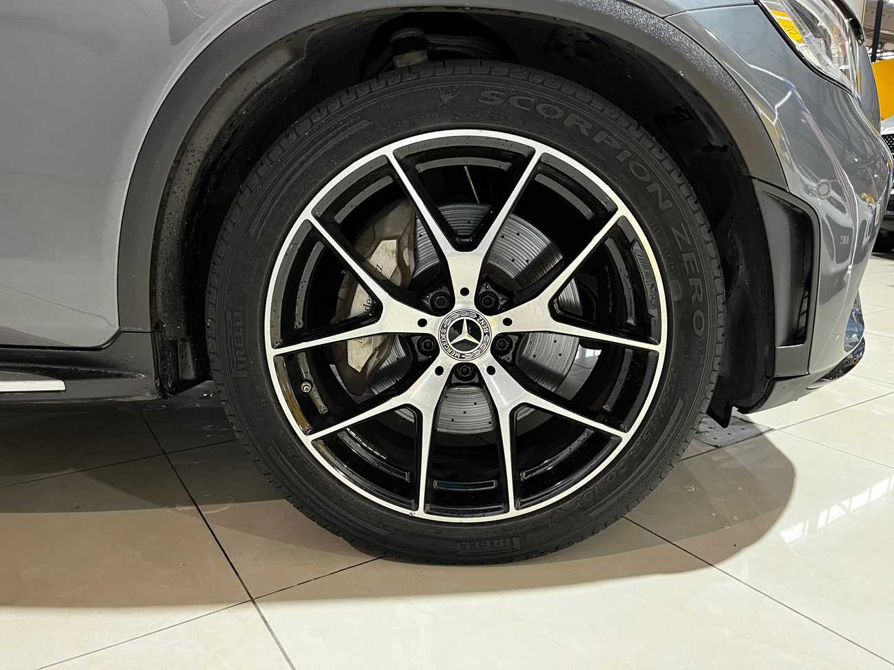 used 2020 Mercedes-Benz GLC300 4MATIC AMG Line 2.0