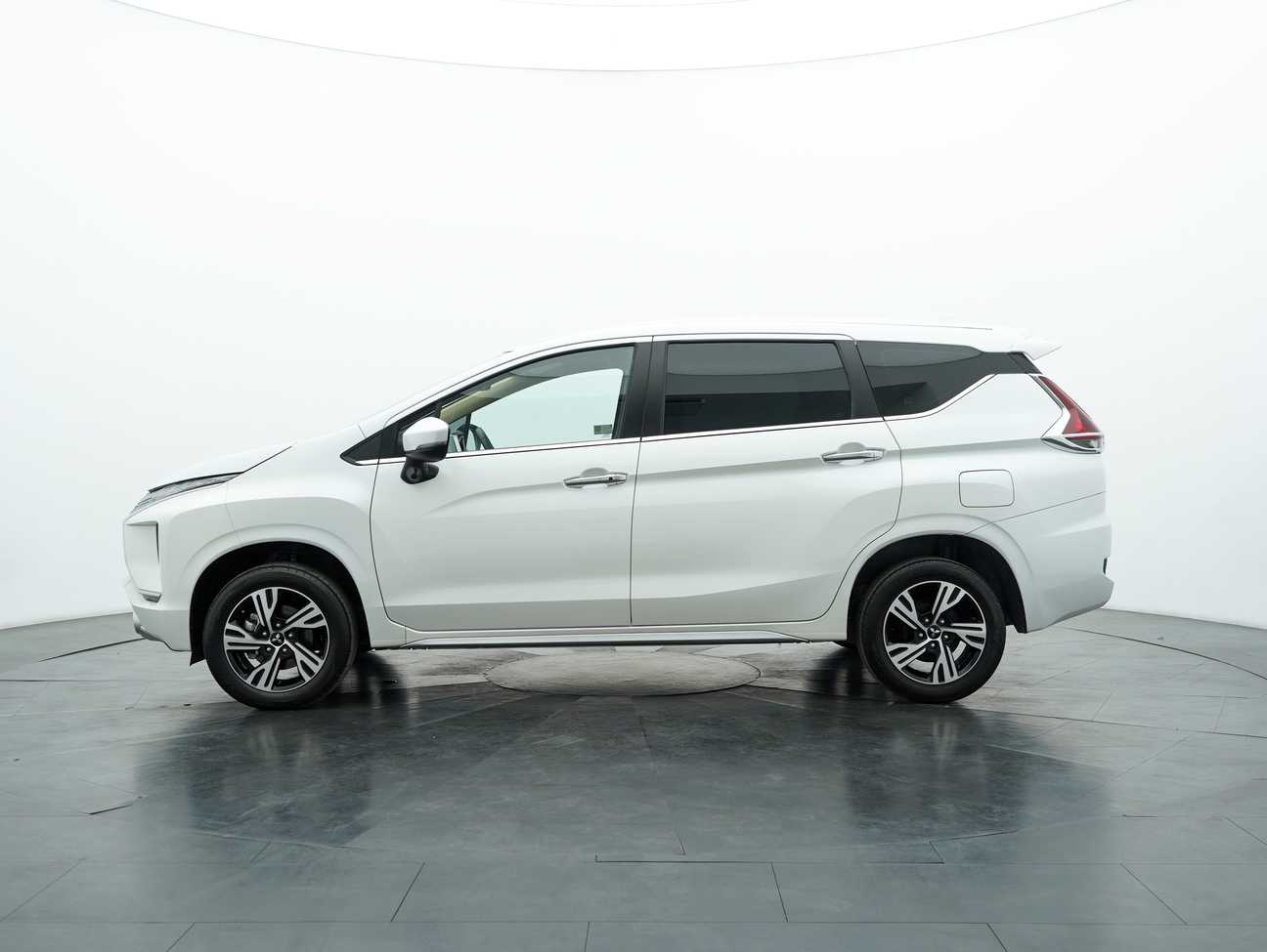 terpakai 2023 Mitsubishi Xpander  1.5