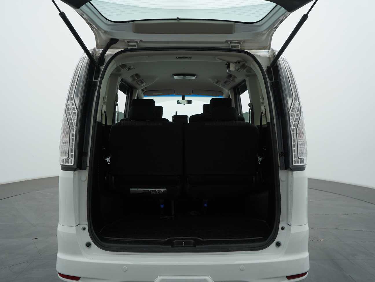 terpakai 2017 Nissan Serena S-Hybrid High-Way Star 2.0