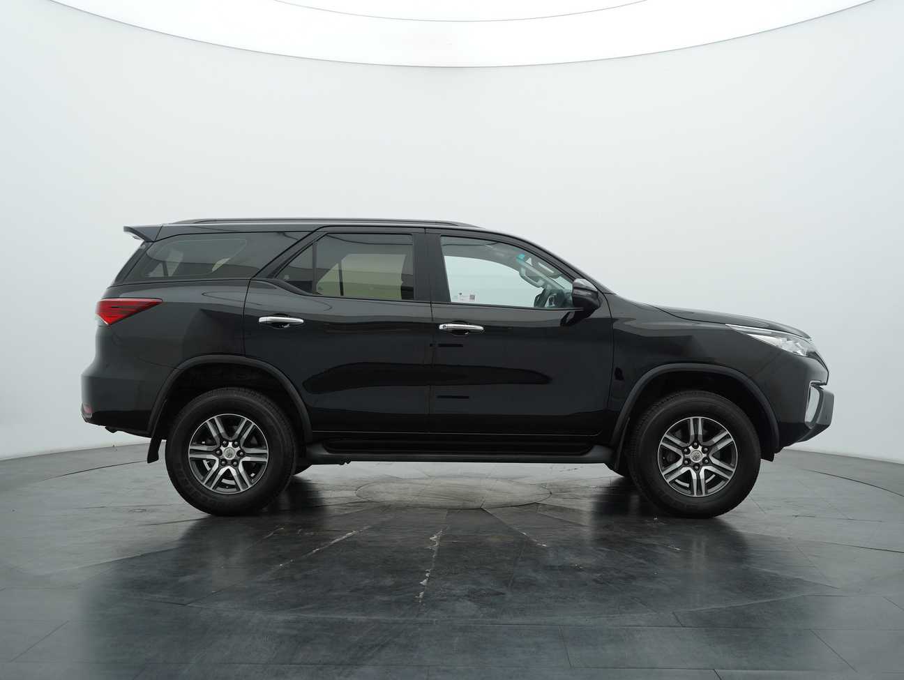 terpakai 2018 Toyota Fortuner  2.4