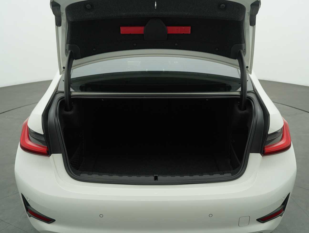 used 2021 BMW 320i Sport 2.0
