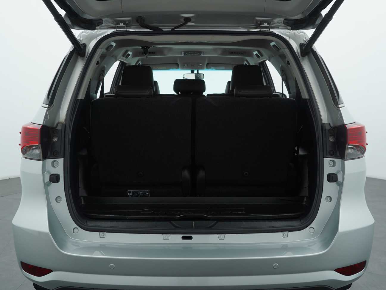 terpakai 2019 Toyota Fortuner SRZ 2.7