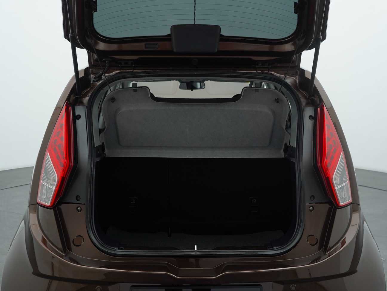 used 2017 Proton Iriz Standard 1.3