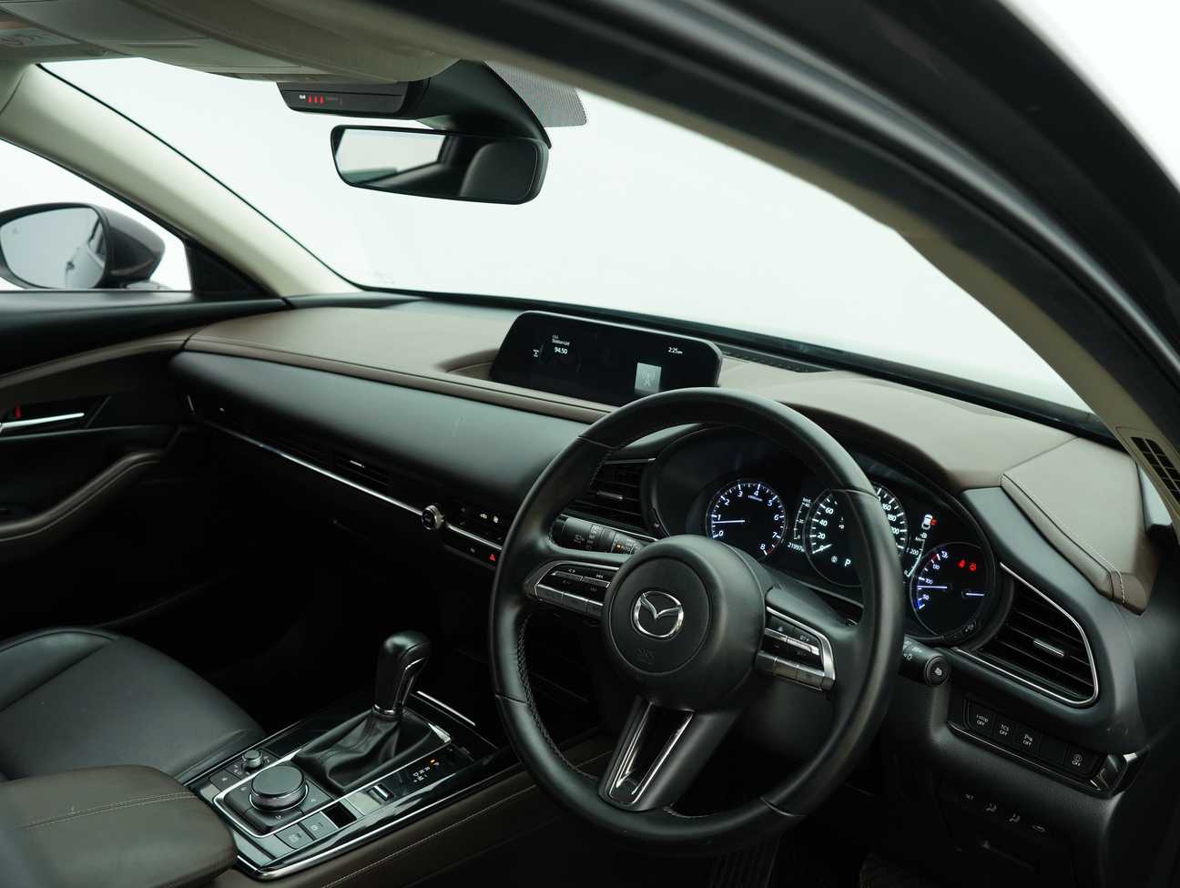 terpakai 2023 Mazda CX-30 SKYACTIV-G High Plus 2.0