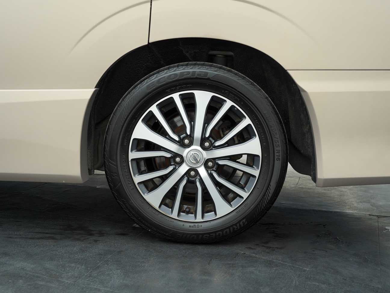 terpakai 2018 Nissan Serena S-Hybrid High-Way Star 2.0