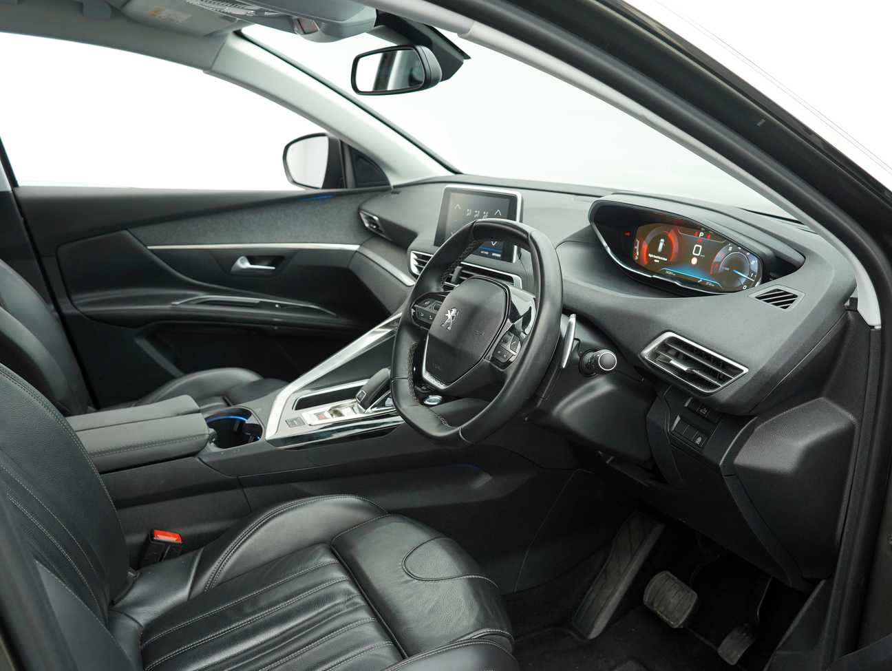 used 2018 Peugeot 5008  1.6